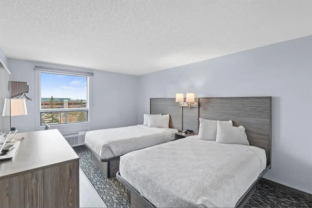 Emerald Hotel & Suites Calgary Airport